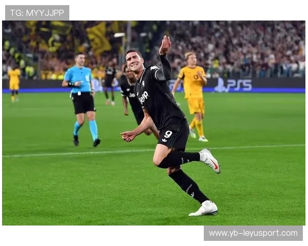 尤文弗拉霍维奇直塞配合后推射完成反超，堪称经典！