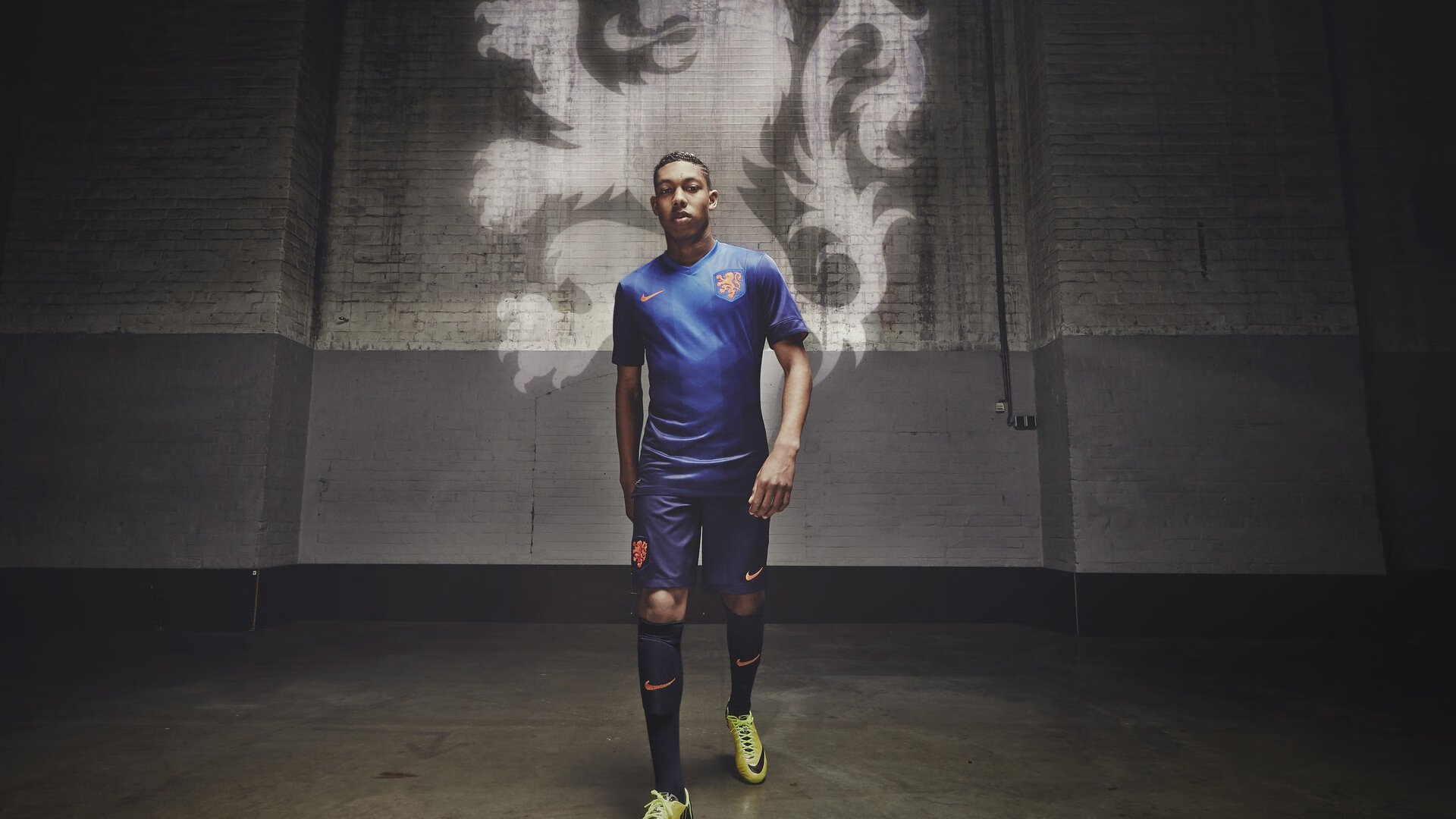 英超数据库管理与分析工具升级，英超联赛数据统计